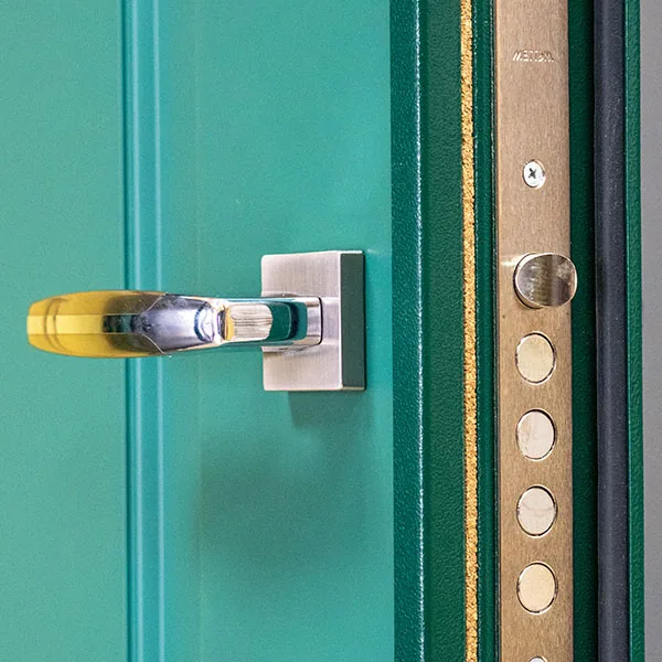 Терморазрыв в конструкции входной двери